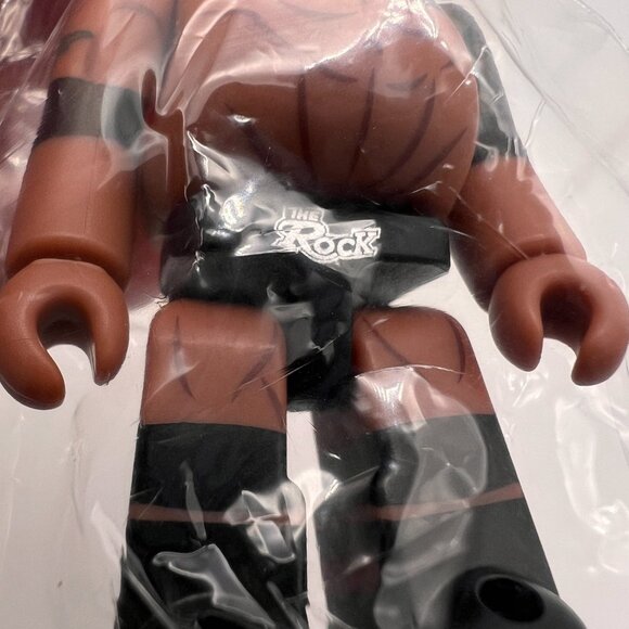 Bearbrick Series 48 The Rock Dwayne Johnson WWE Artist Medicom 100% Figure - Picture 6 of 8